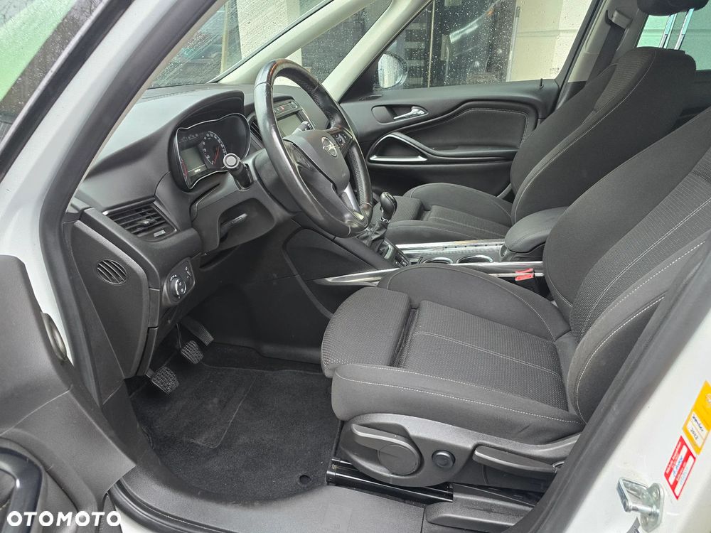 Opel Zafira - 15