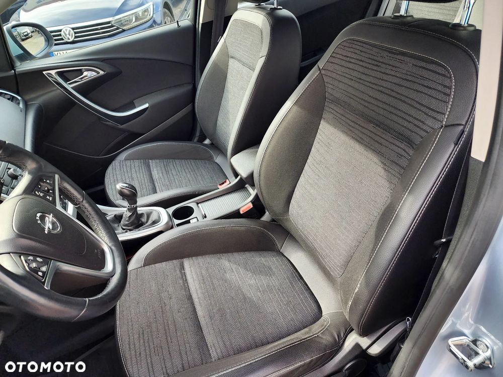 Opel Astra 1.4 Turbo Style - 26