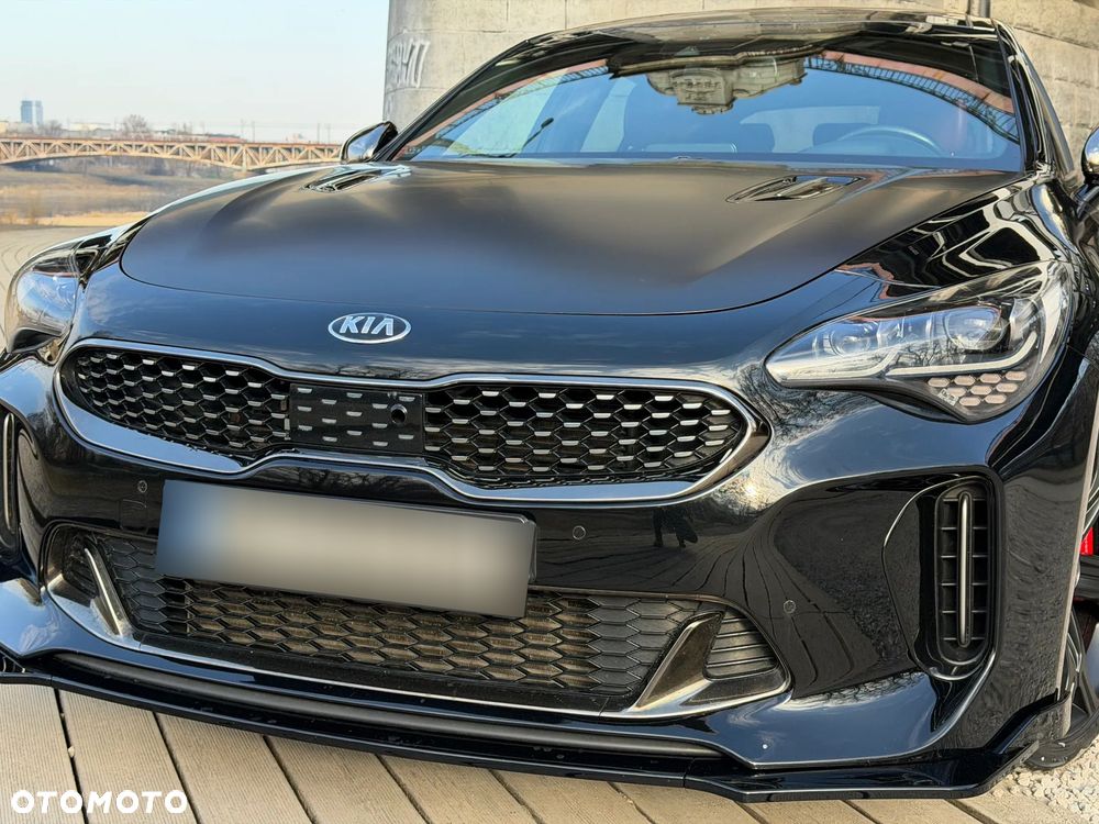 Kia Stinger 3.3 T-GDI AWD GT - 16