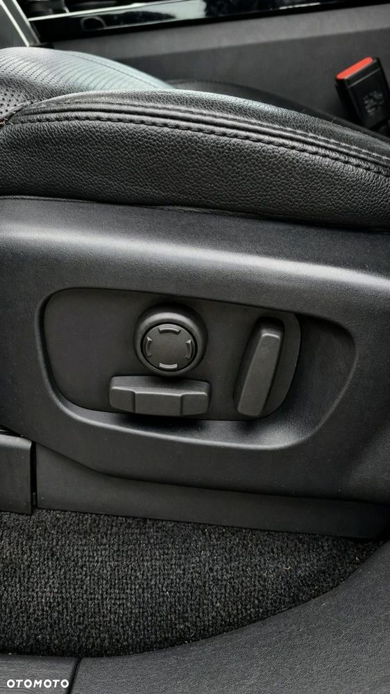 Land Rover Discovery - 14