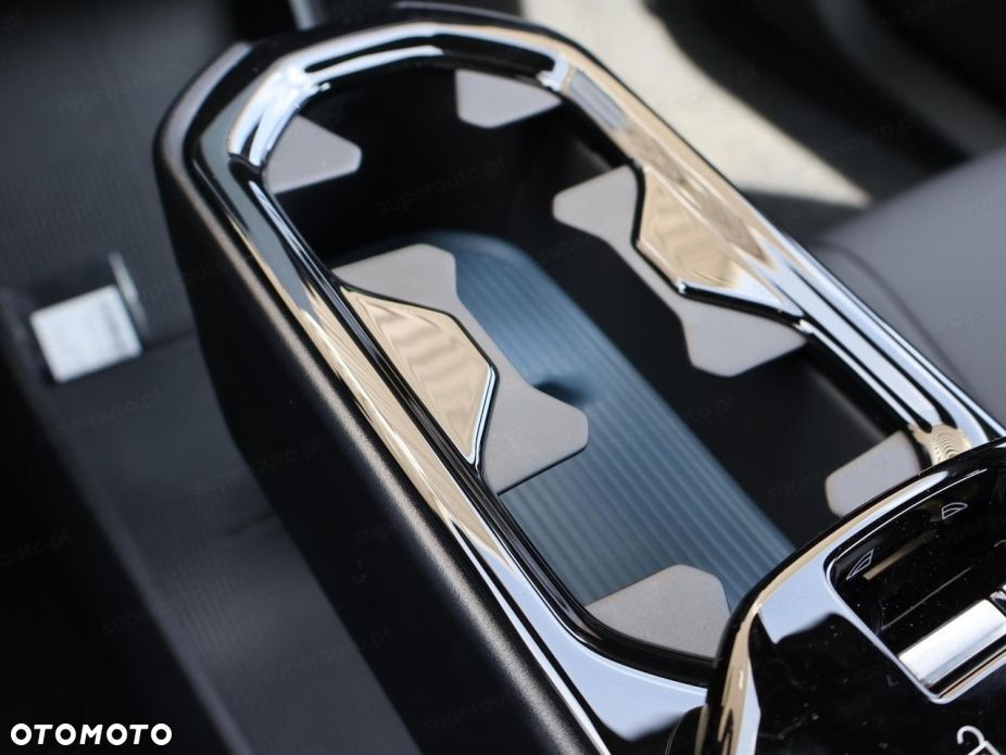 Volvo EX30 - 12