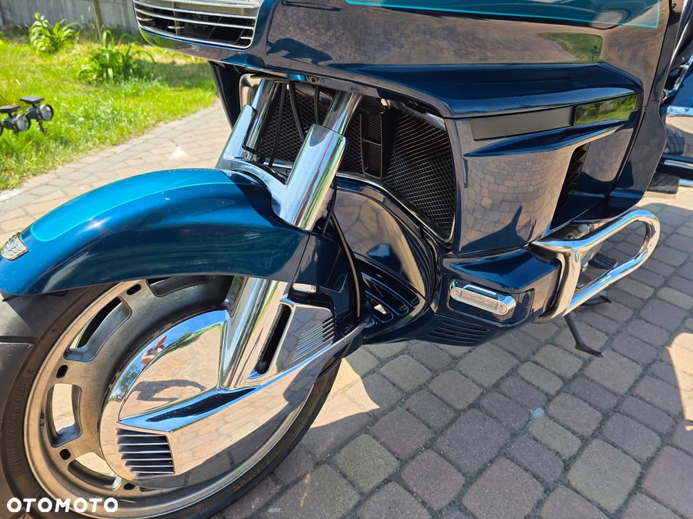 Honda GL - 8