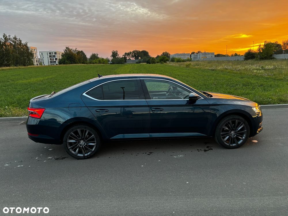 Skoda Superb 2.0 TSI Ambition DSG - 3