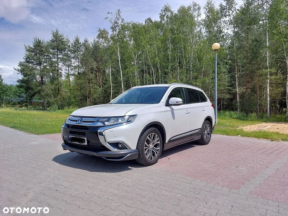 Mitsubishi Outlander 2.2 DID Intense + 4WD - 2