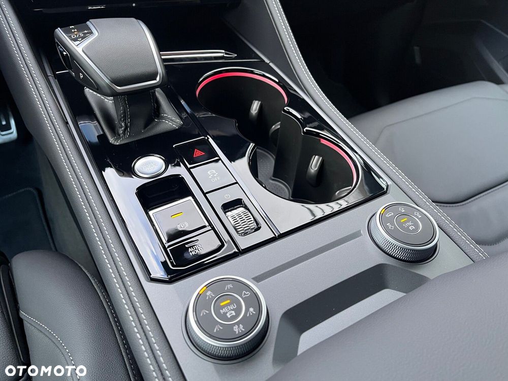 Volkswagen Touareg 3.0 V6 TDI 4Motion R-Line - 25