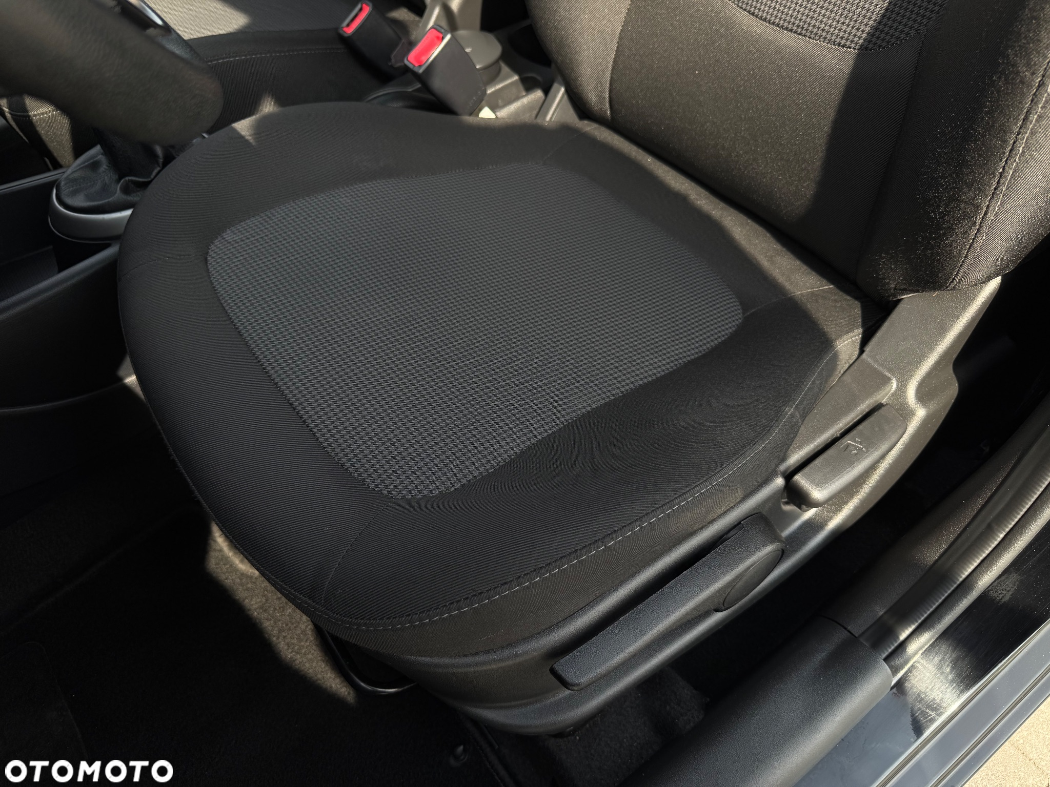 Hyundai i20 1.2 Fifa World Cup Edition - 14