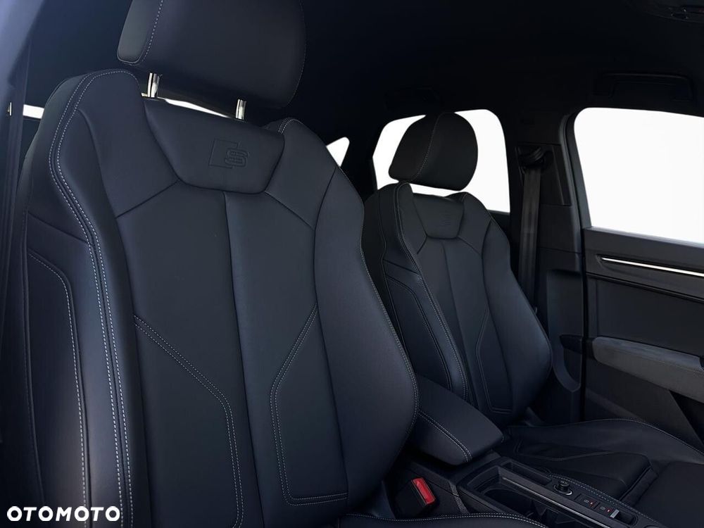 Audi Q3 Sportback - 30