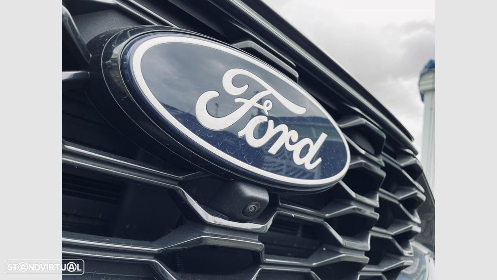 Ford Kuga 2.5 PHEV ST-Line X — fotografia 20