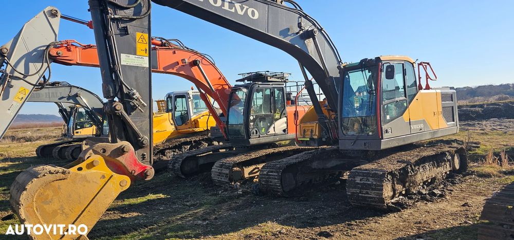 Volvo EC 220 - 3