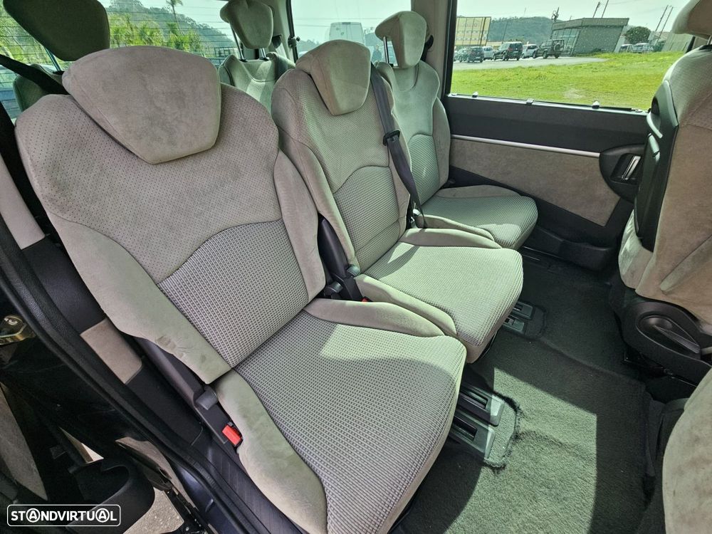 Peugeot 807 2.2 HDi Navteq - 25