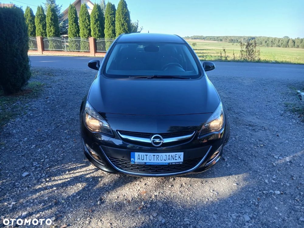 Opel Astra 1.4 Turbo Cosmo - 2