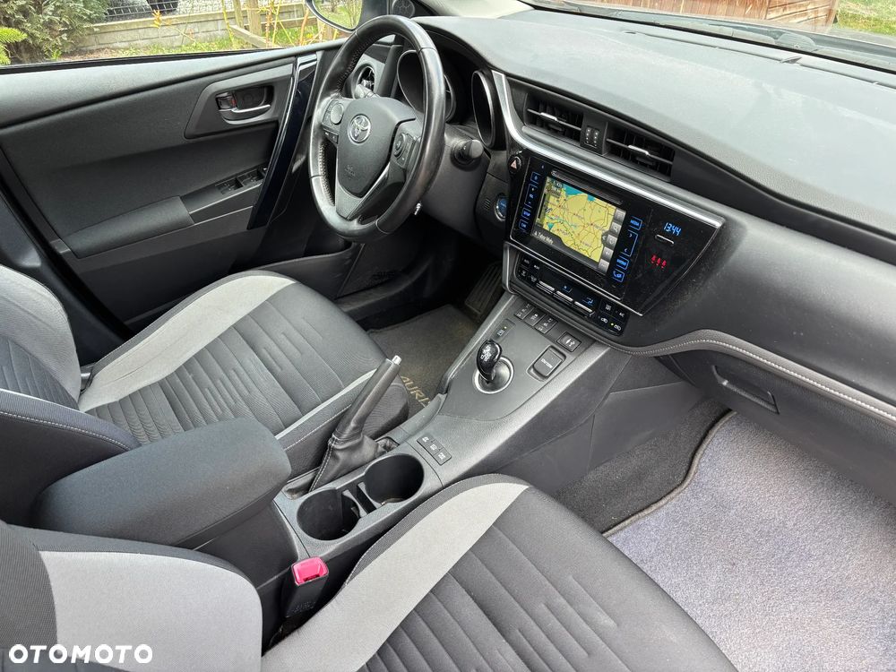 Toyota Auris - 22