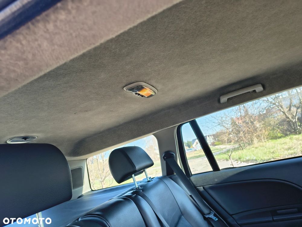 Ford Mondeo 2.0 TDCI Ghia - 18