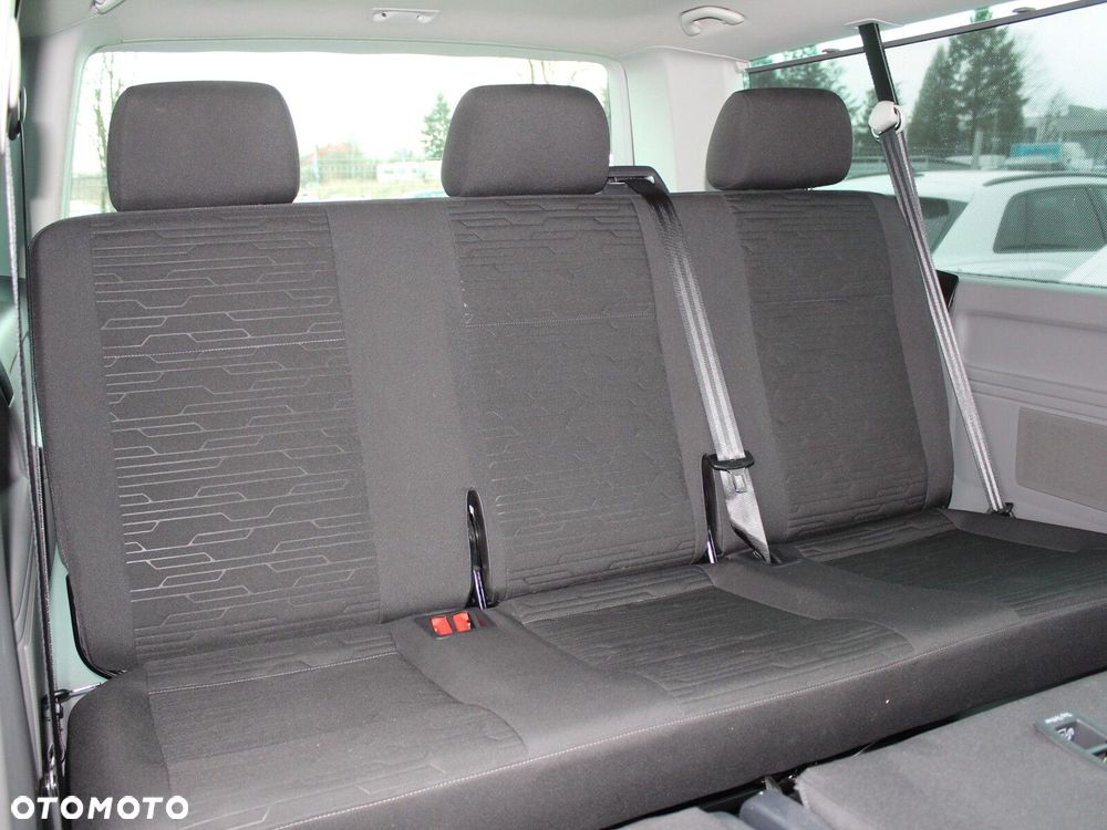 Volkswagen Caravelle 6.1 Comfortline 2.0 TDI DSG - 17