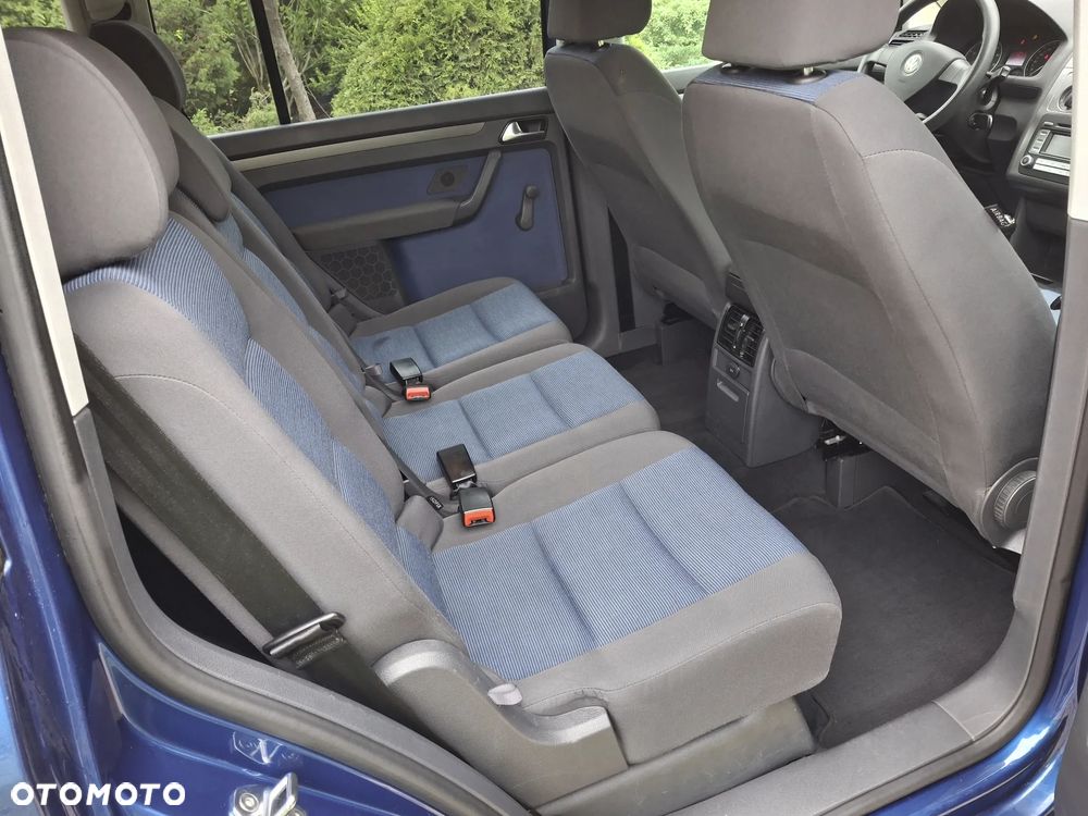 Volkswagen Touran 1.6 Basis - 15