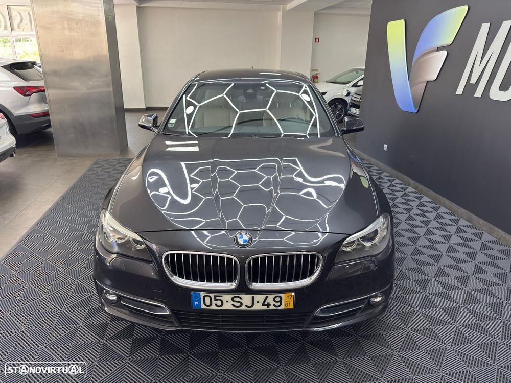 BMW 520 d xDrive Line Luxury Auto - 6
