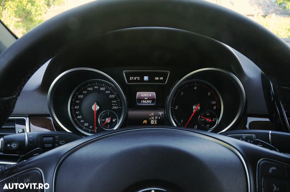 Mercedes-Benz GLE 350 d 4MATIC - 13