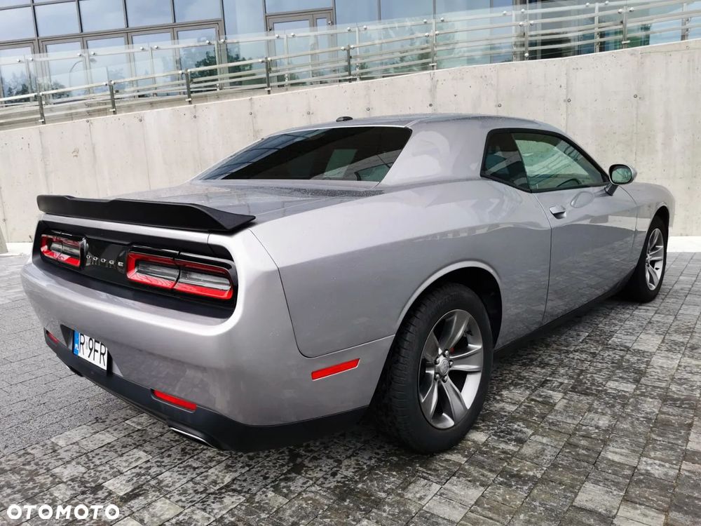 Dodge Challenger - 6