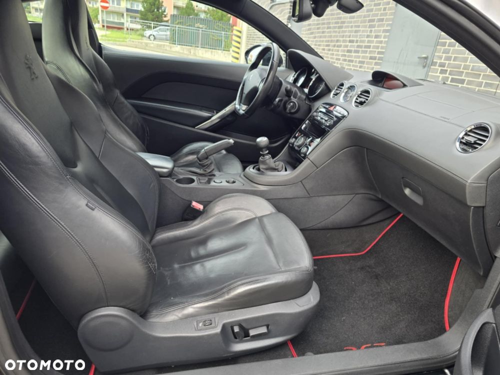 Peugeot RCZ 1.6 200 THP - 25