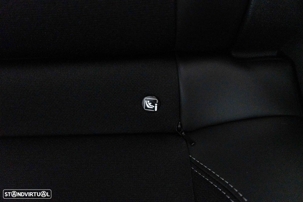 Jeep Avenger 1.2 GSE T3 Summit - 12