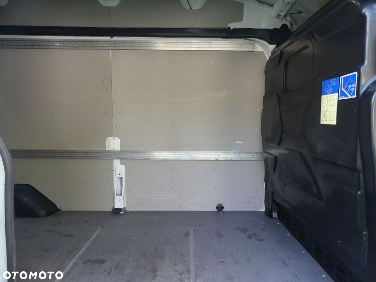 Ford Transit - 14