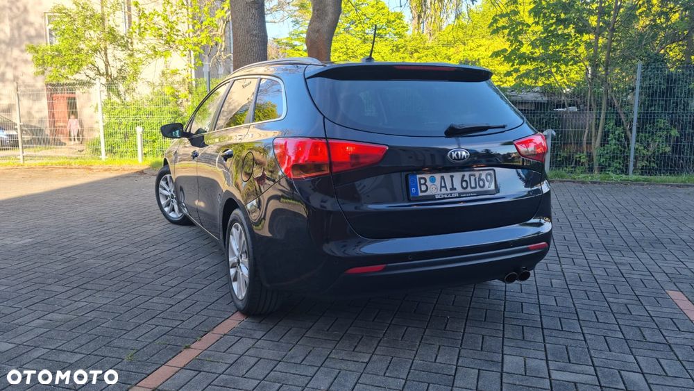 Kia Ceed 1.6 CRDi 136 ISG Spirit - 5