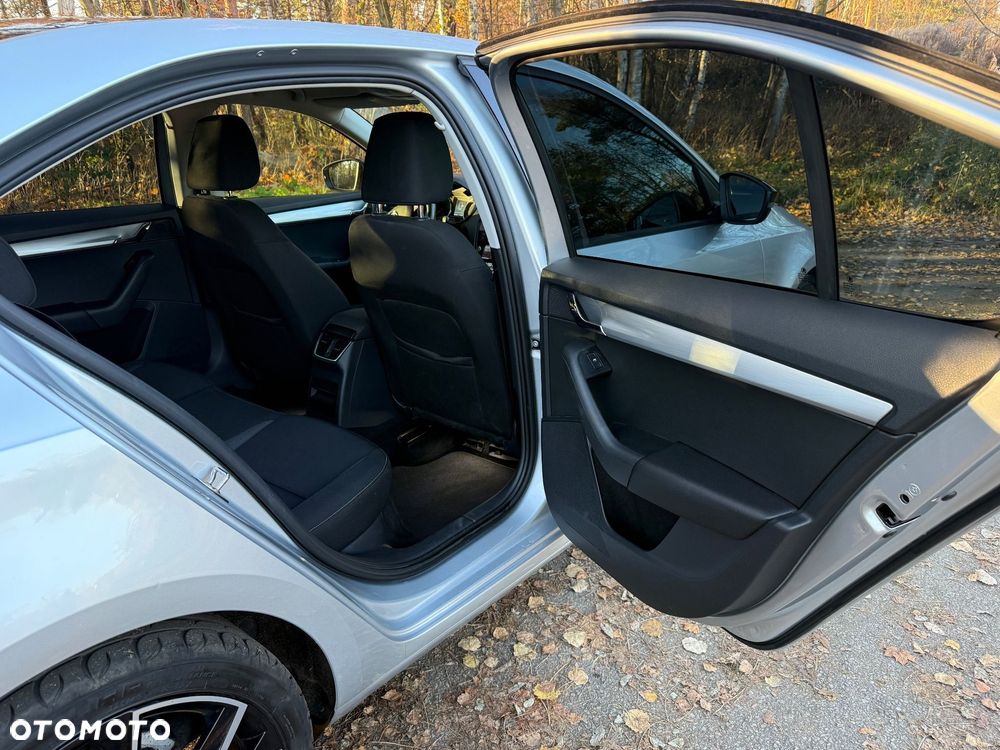 Skoda Octavia 1.5 TSI ACT Ambition DSG - 18