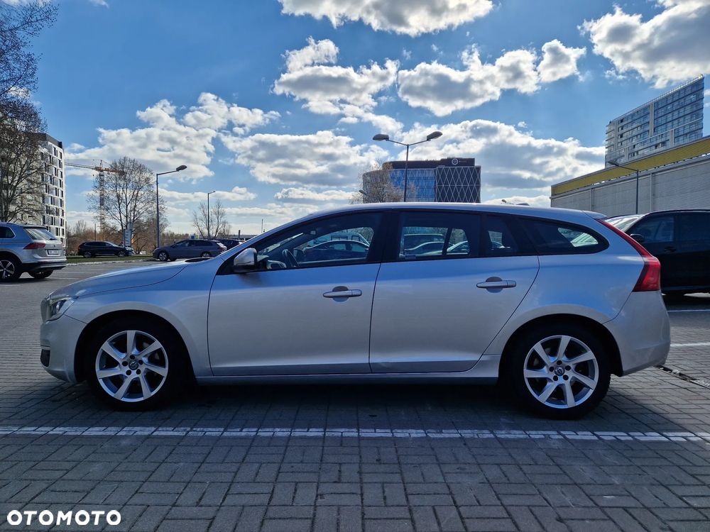 Volvo V60 D4 Drive-E Kinetic - 6