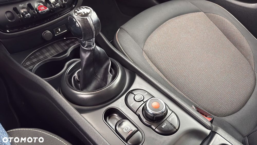 MINI Clubman One - 19