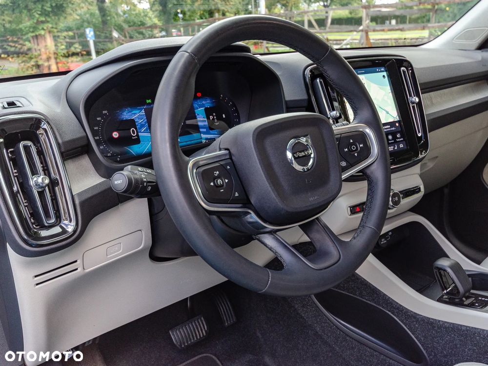 Volvo XC 40 B3 Core - 13
