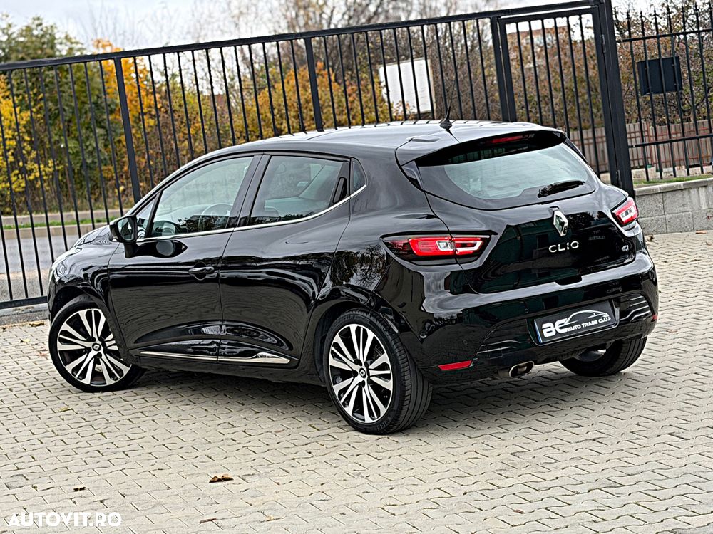 Renault Clio - 6