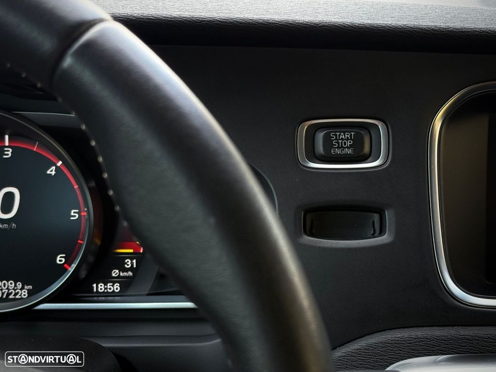 Volvo V40 2.0 D2 Momentum - 13