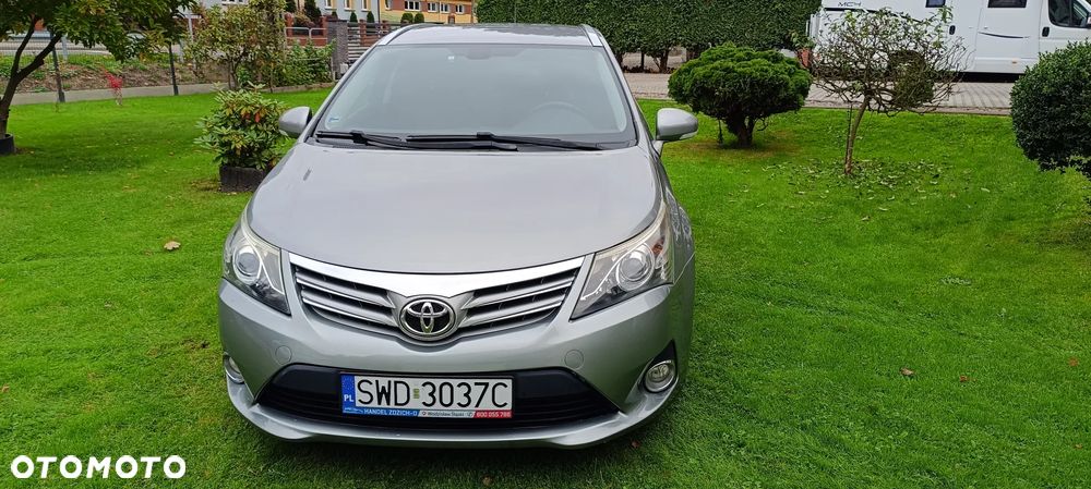 Toyota Avensis 2.0 D-4D Edition (2014) - 2