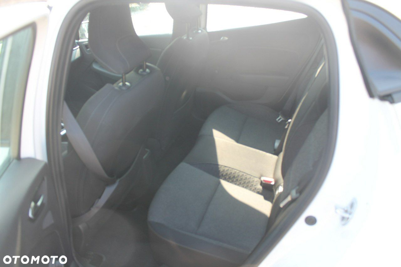 Renault Clio - 10