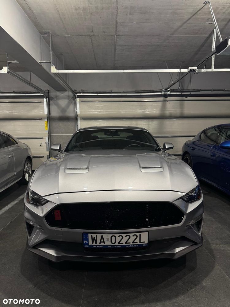 Ford Mustang - 4