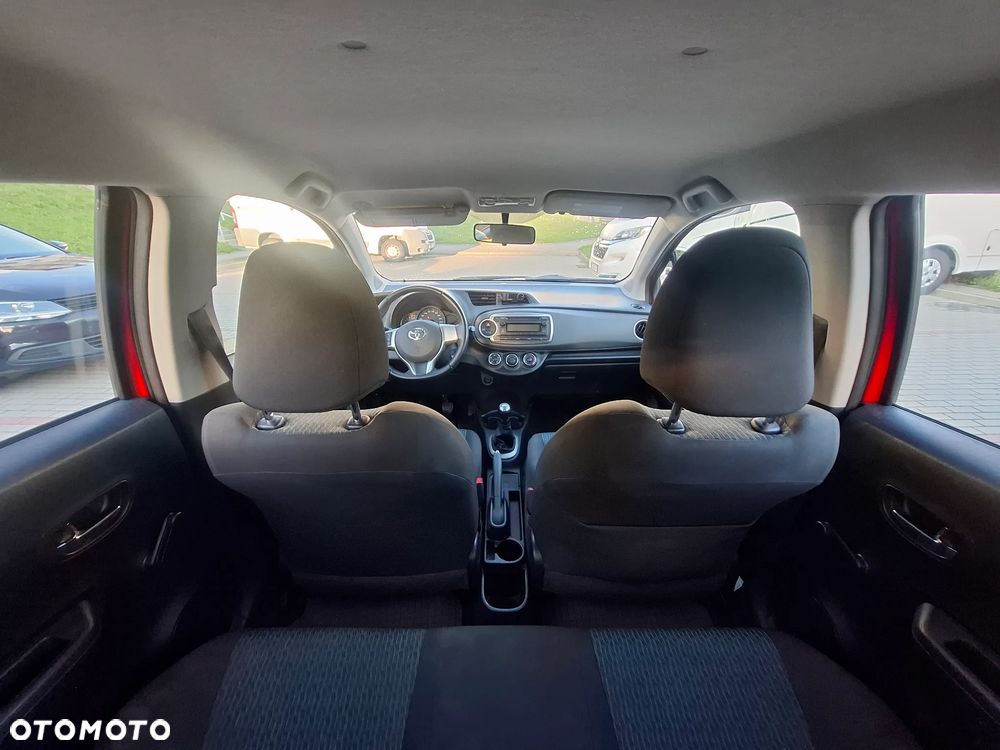 Toyota Yaris - 10
