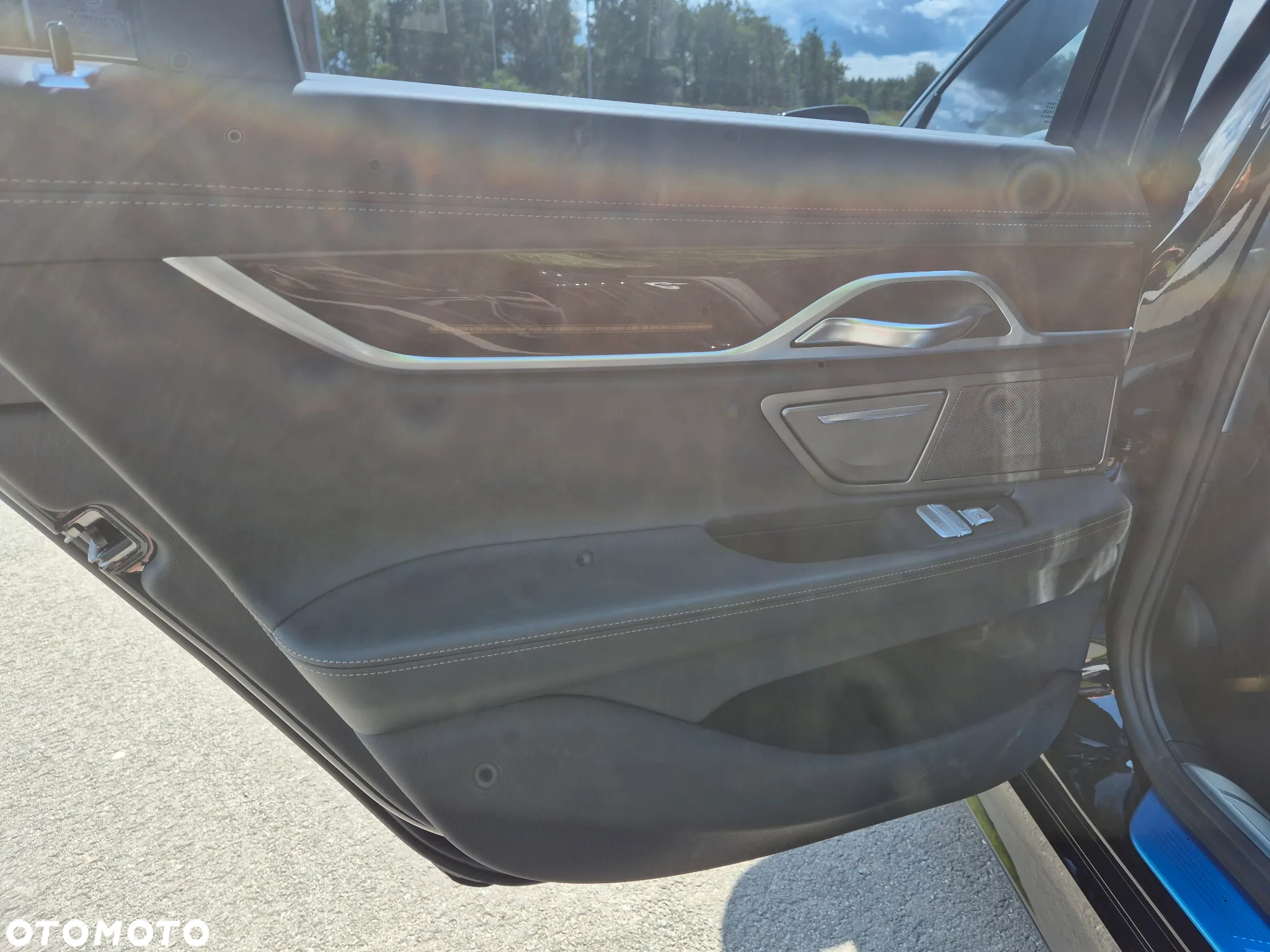 BMW Seria 7 750i - 19
