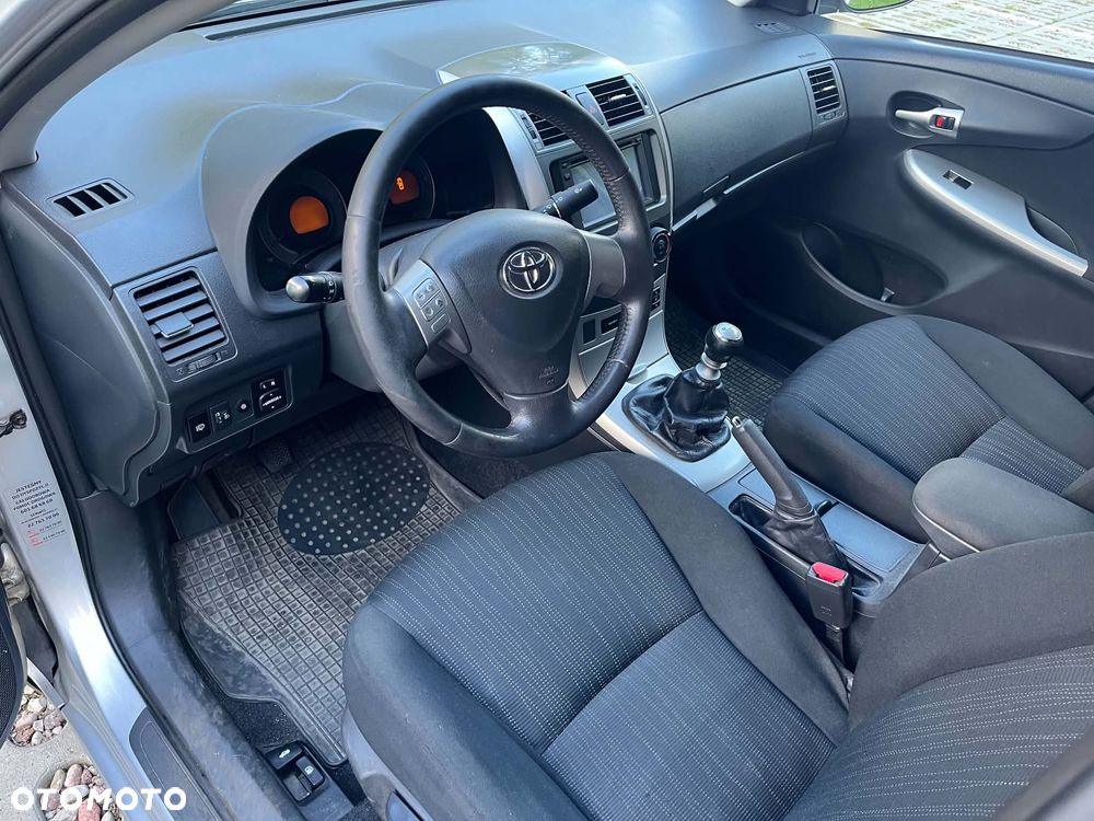 Toyota Corolla 1.6 Premium - 6