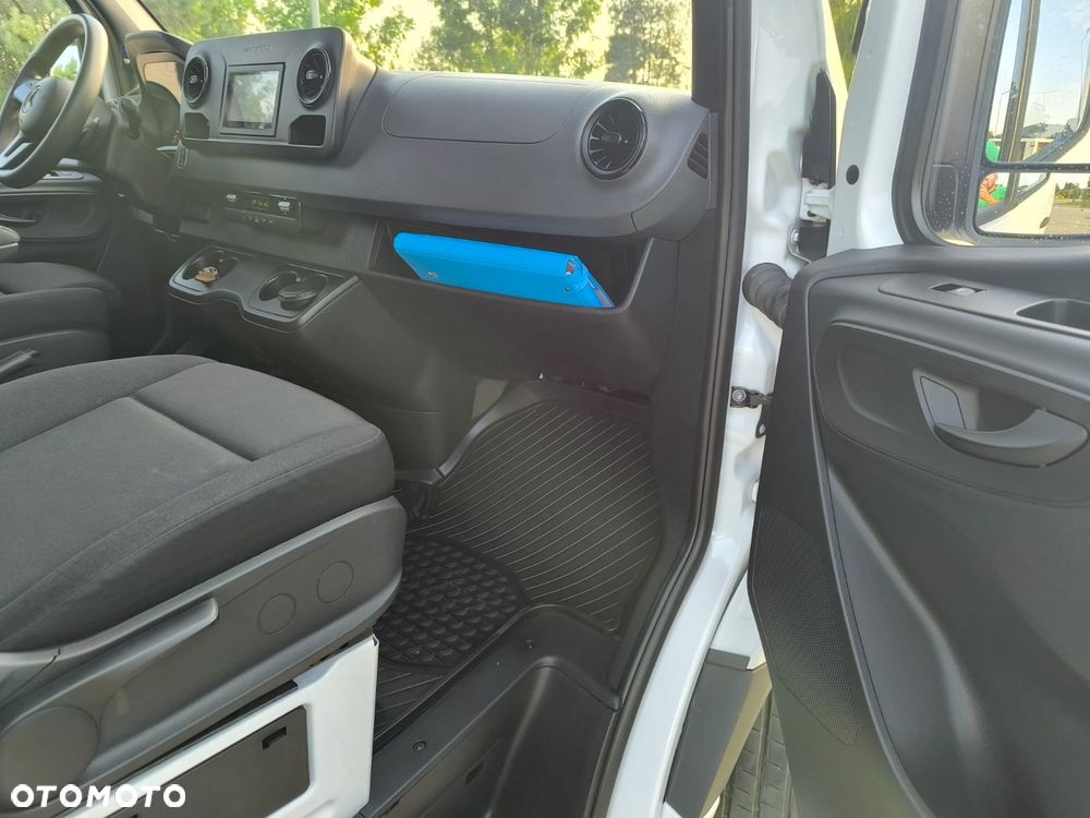 Mercedes-Benz Sprinter 315, Automat, Mroźnia, Chłodnia + Funkcja Grzania, Długi (4.25m) - 23