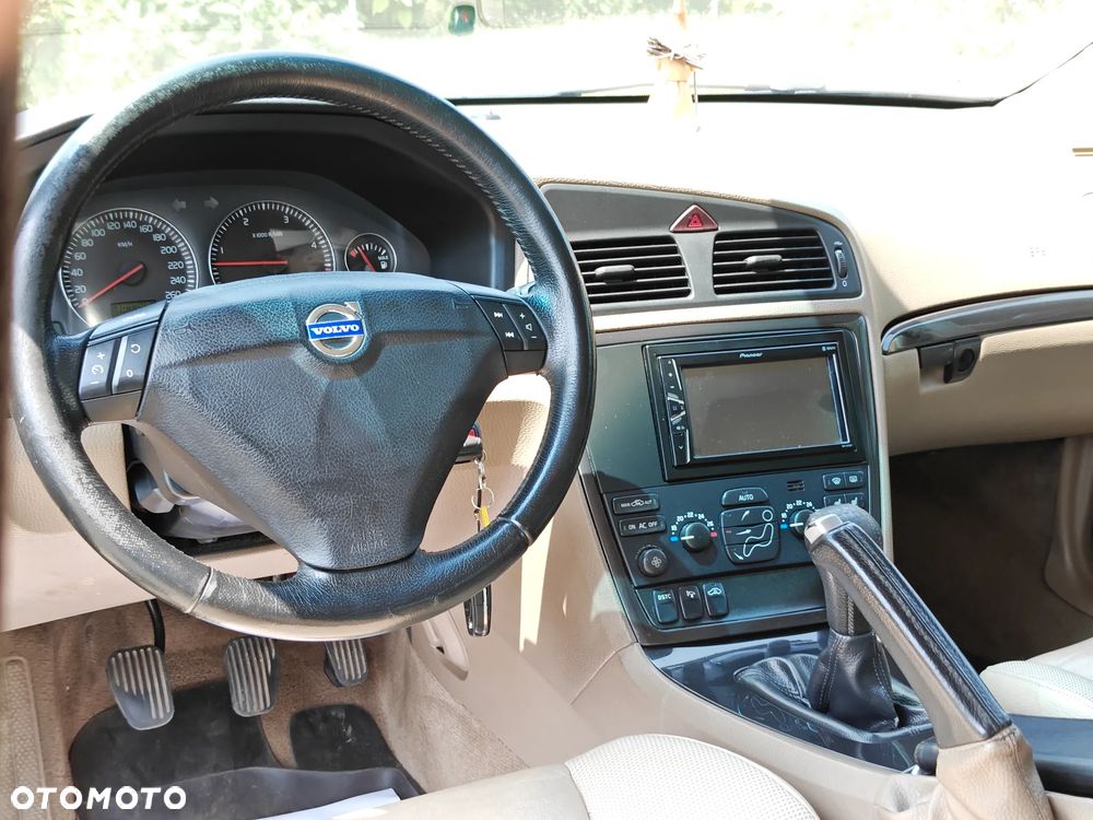 Volvo S60 2.4D5 Momentum - 9