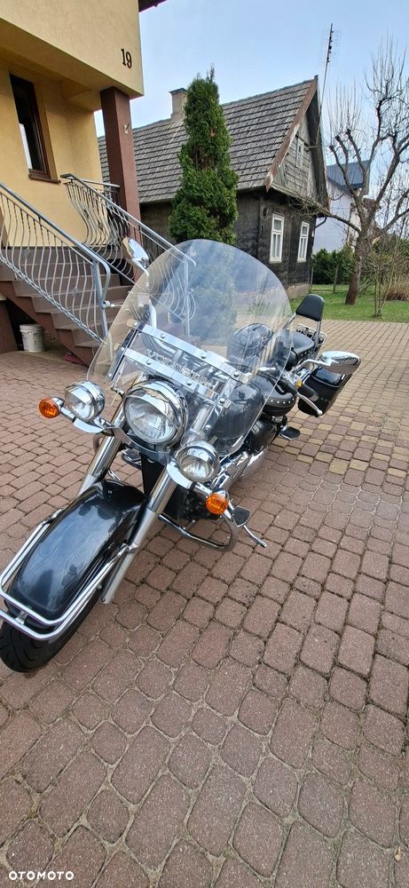 Suzuki VL 800 Volusia - 3