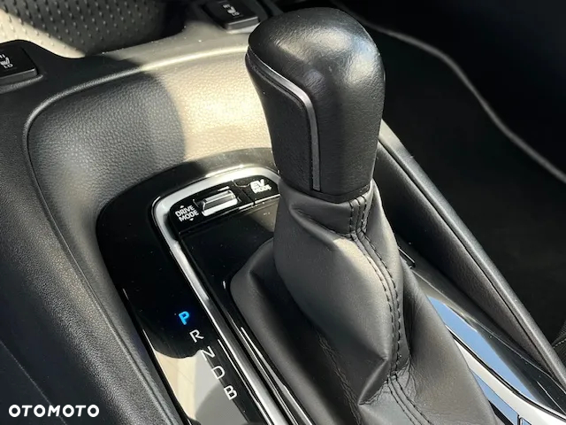 Toyota Corolla 1.8 Hybrid Comfort - 22
