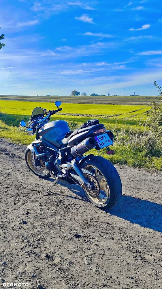 Triumph Street Triple - 8