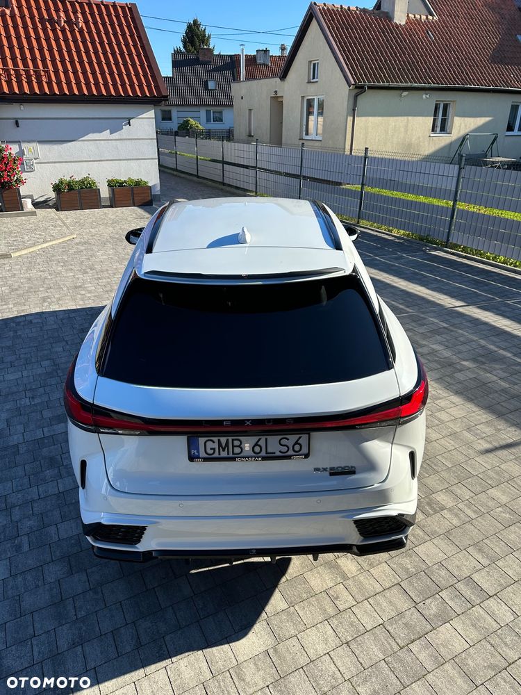 Lexus RX 500h F Sport Edition - 10