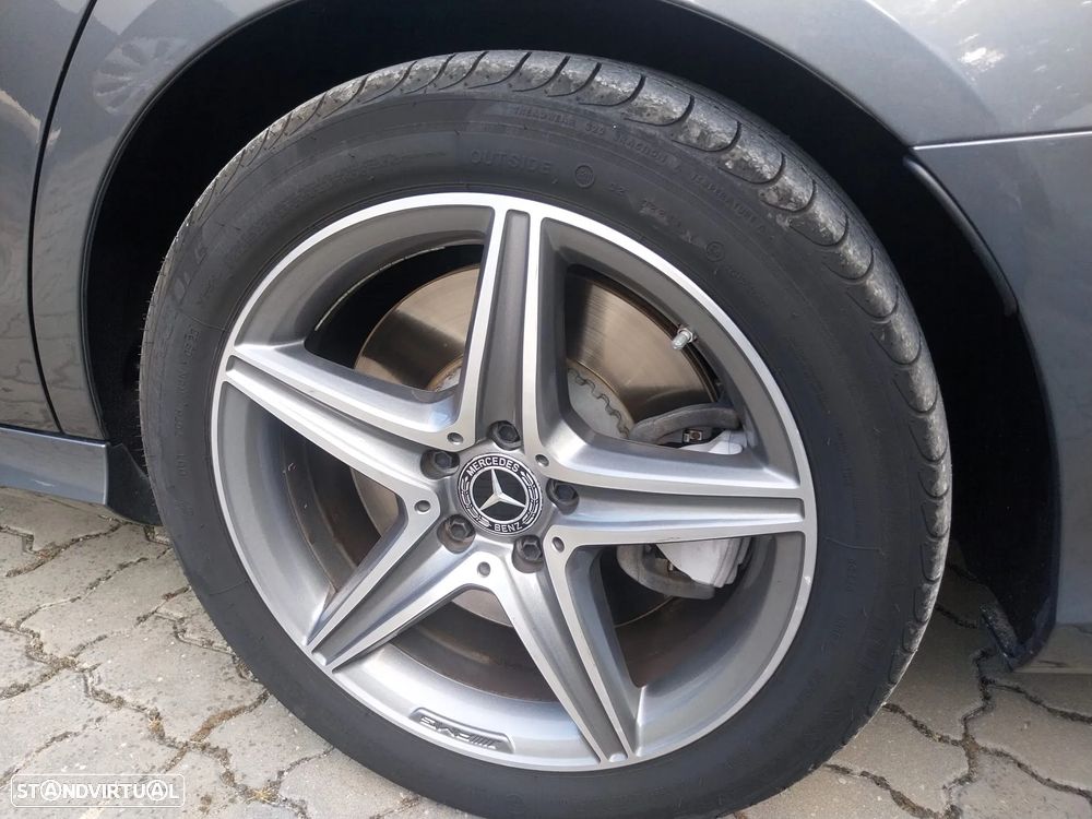 Mercedes-Benz E 300 de AMG Line - 5