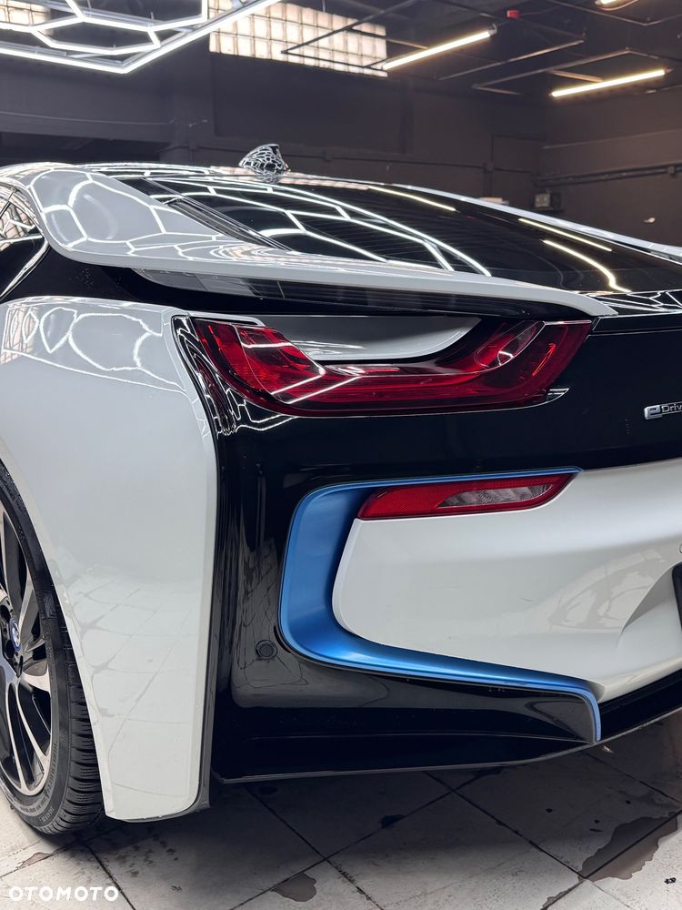 BMW i8 - 12