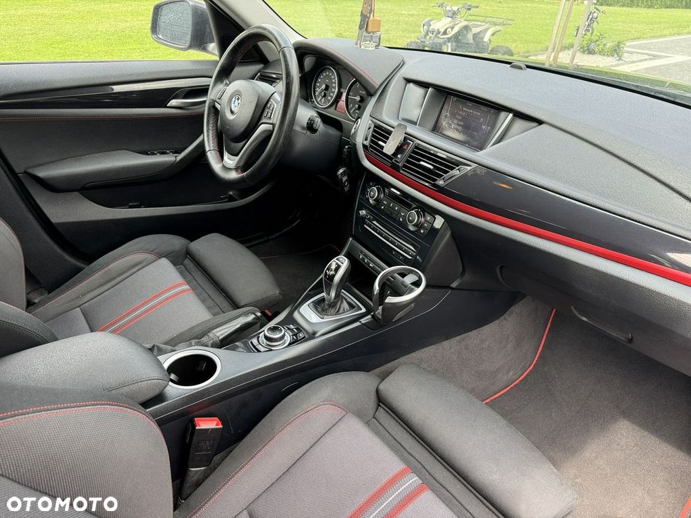 BMW X1 sDrive18d Sport Line - 28
