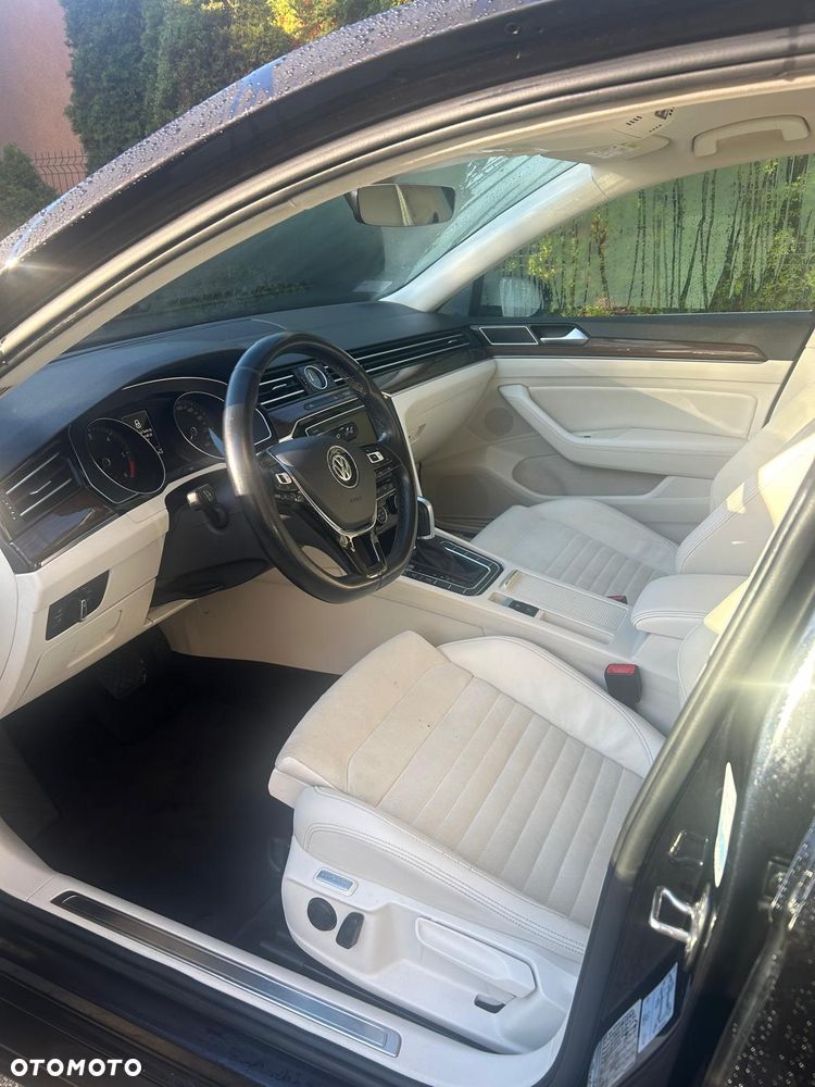 Volkswagen Passat 2.0 TDI BMT Highline DSG - 9
