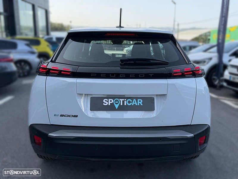 Peugeot e-2008 54 kWh Style - 4