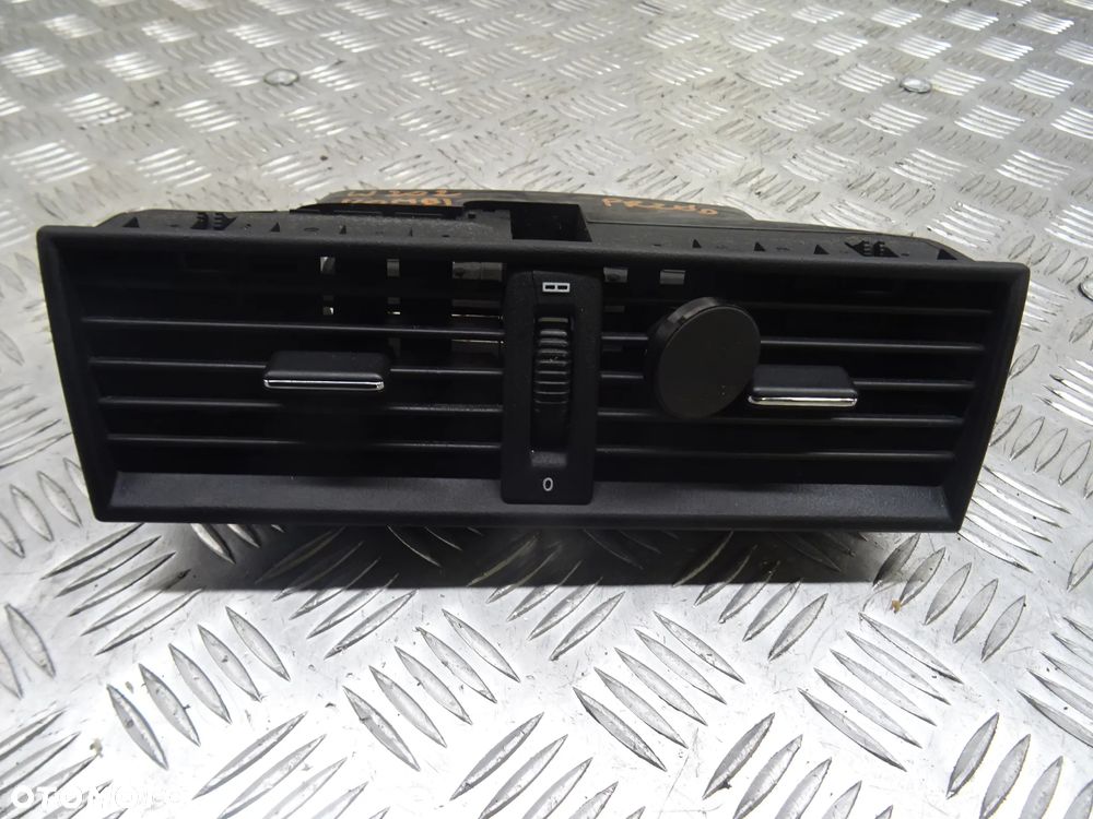 MERCEDES W202 LIFT 96-01 KRATKA NAWIEWU ŚRODKOWA - 7